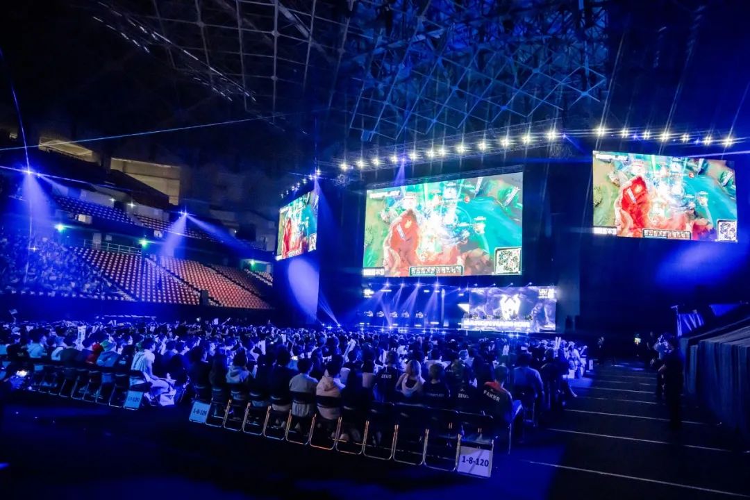 62018